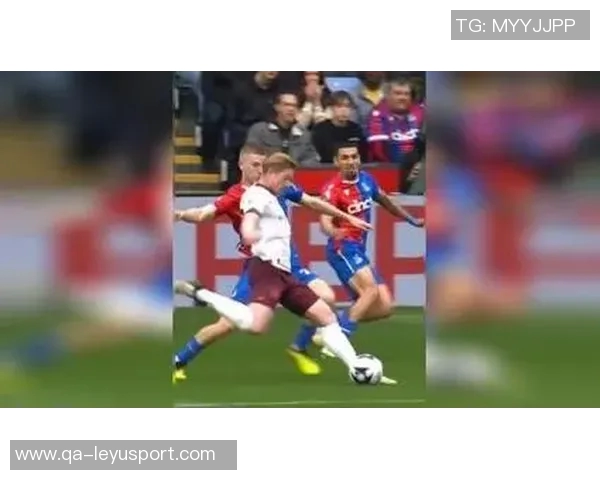 加斯佩里尼怒斥裁判遭红牌罚下球场边缘的激烈对抗引发争议